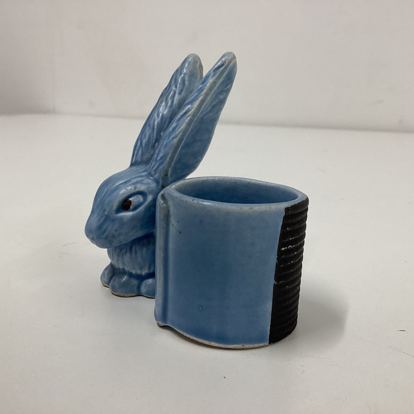 Vintage Sylvac Rabbit Pot
