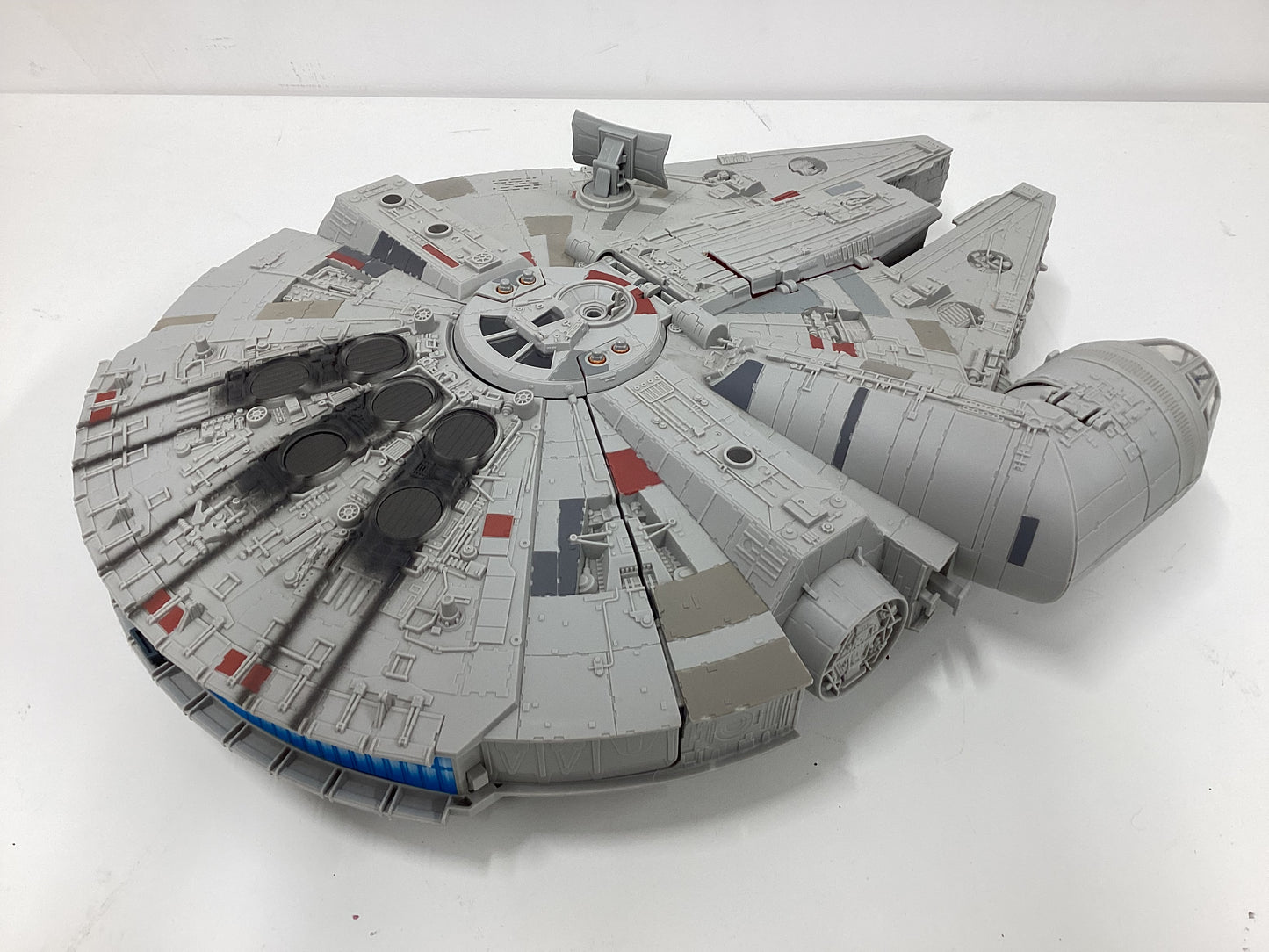 Hasbro Millenium Falcon