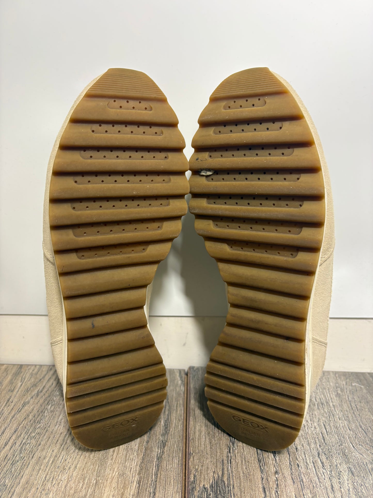 Geox Womens D Tabelya A Beige Trainers Size 6