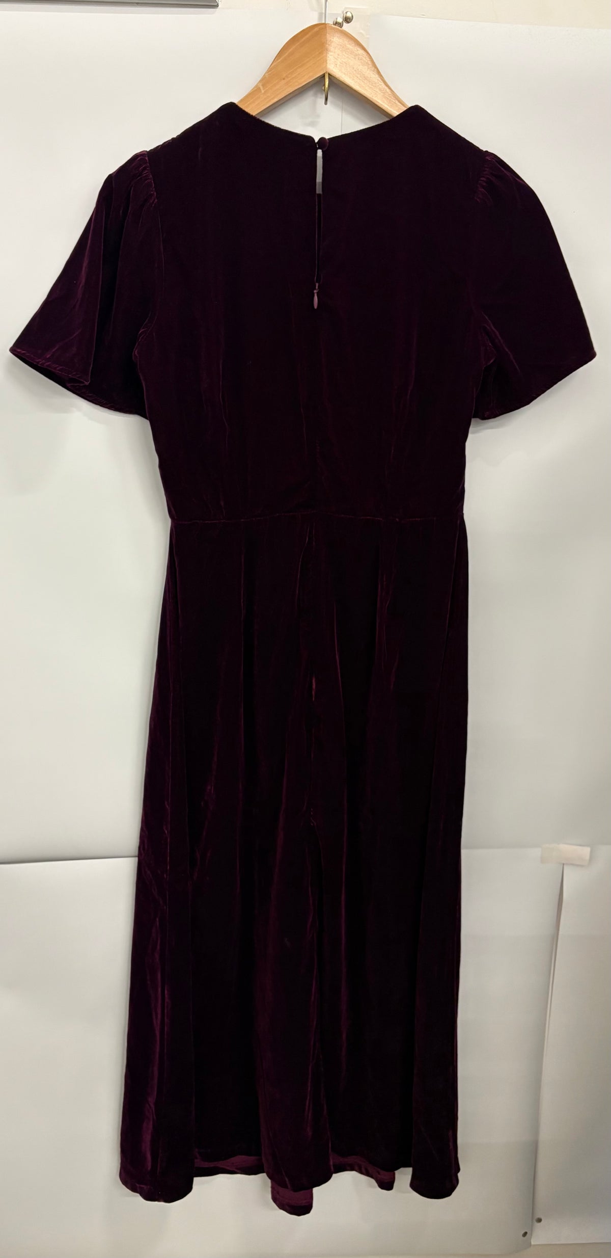 Nobody's Child Dark Purple Short Sleeve Velvet Allegra Midi Dress Size 8 - BNWT
