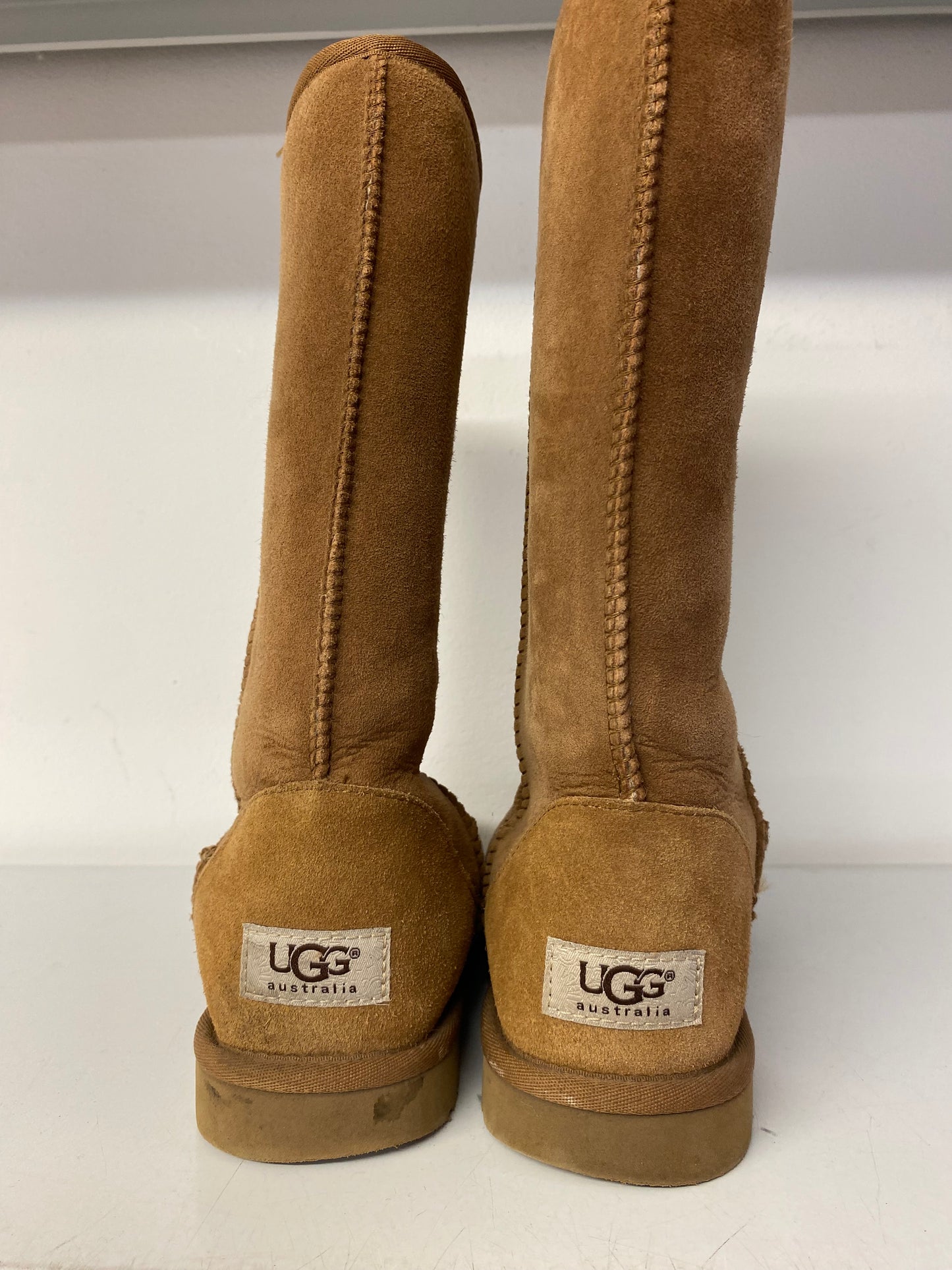 Ugg Boots Tan Size 4.5