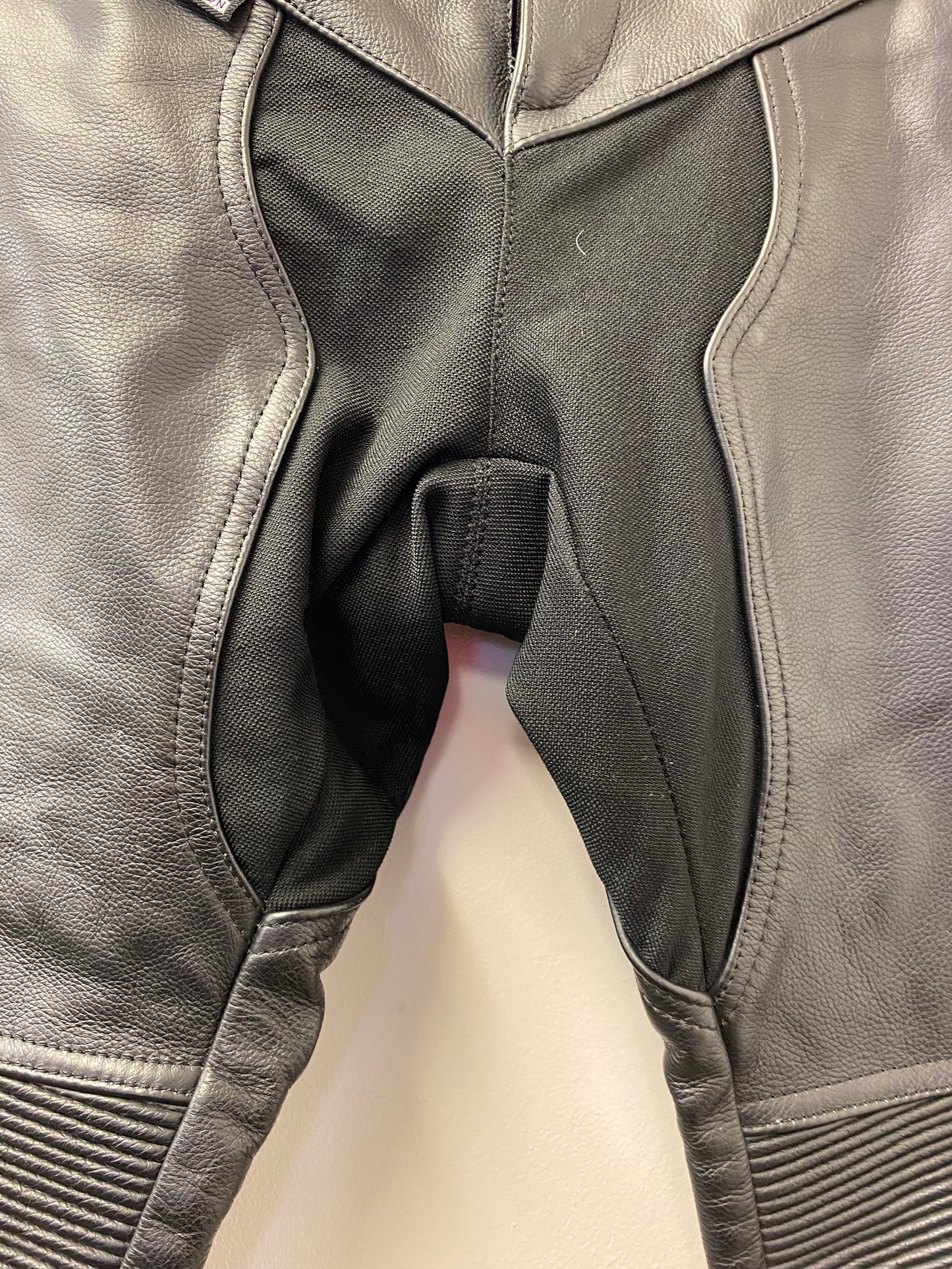 Akito Body Guard CE Protection Leather Biker Trousers Black Size 14