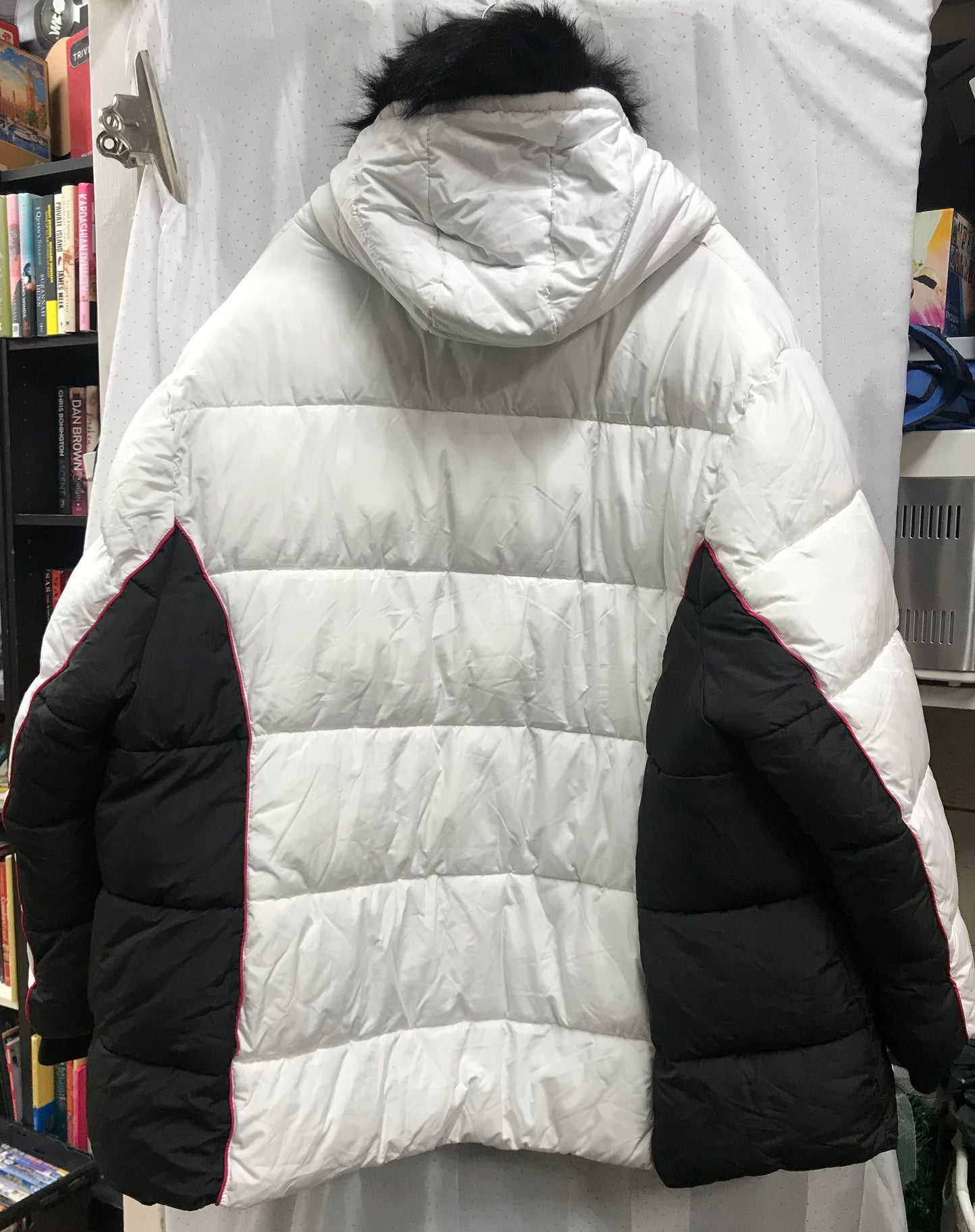 Ladies ‘Yours ’ Black White and Pink Size 38-40 Winter Coat