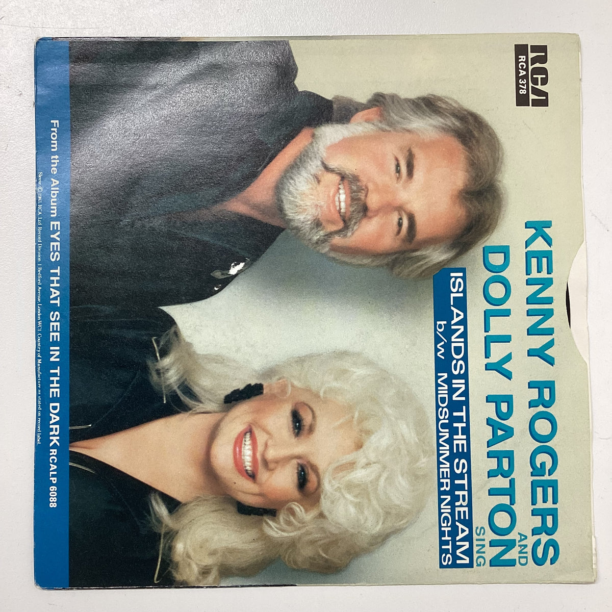 Dolly Parton And Kenny Roger’s Islands In The Stream