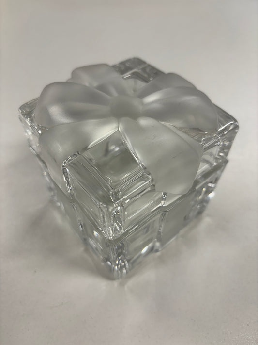 Tiffany & Co. Crystal Present Frosted Bow Ring and Trinket Box