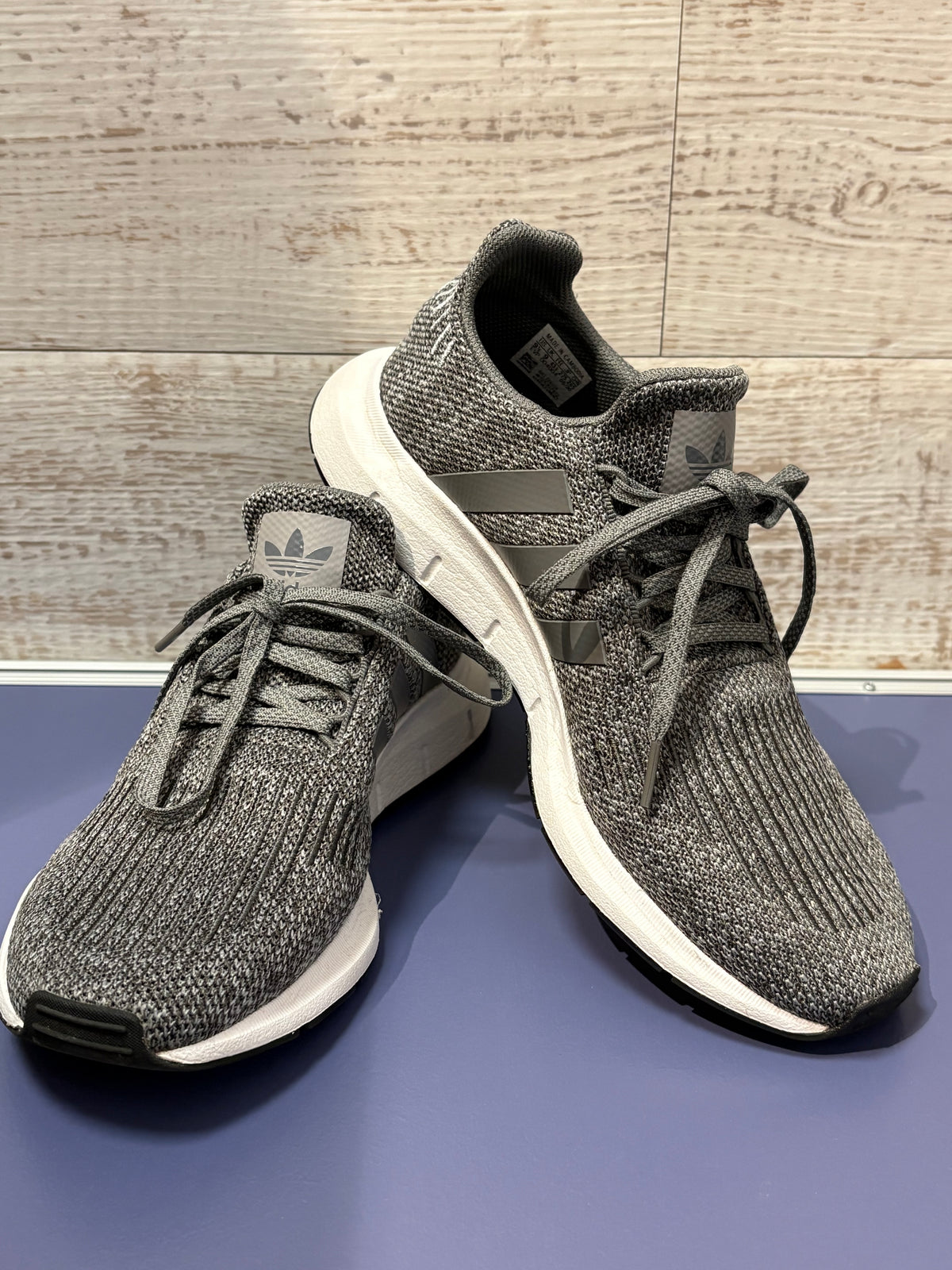 Adidas Originals Swift Run Men’s Trainers Size 9