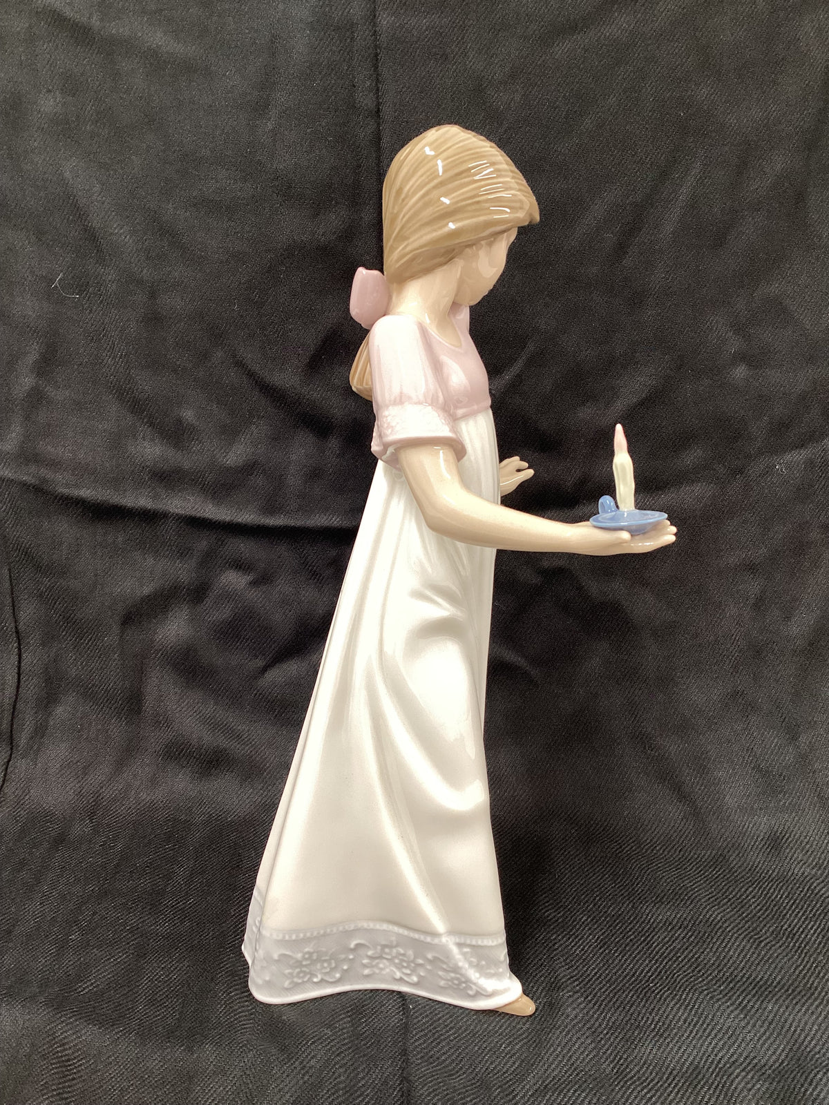 Nao By Ladro Porcelain Figurine