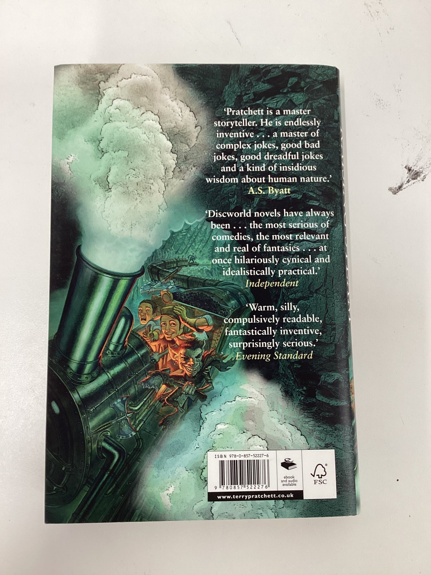 Terry Pratchett Discworld Novels