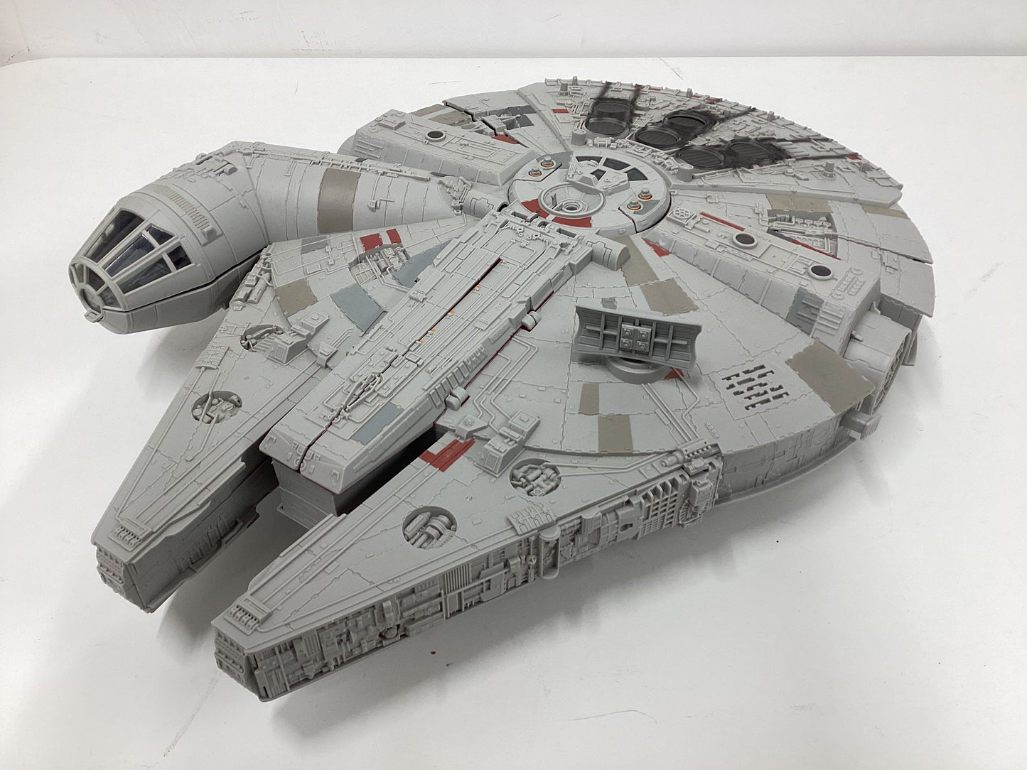 Hasbro Millenium Falcon