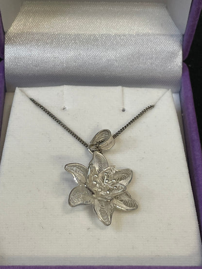 Silver 925 Filigree Flower Necklace