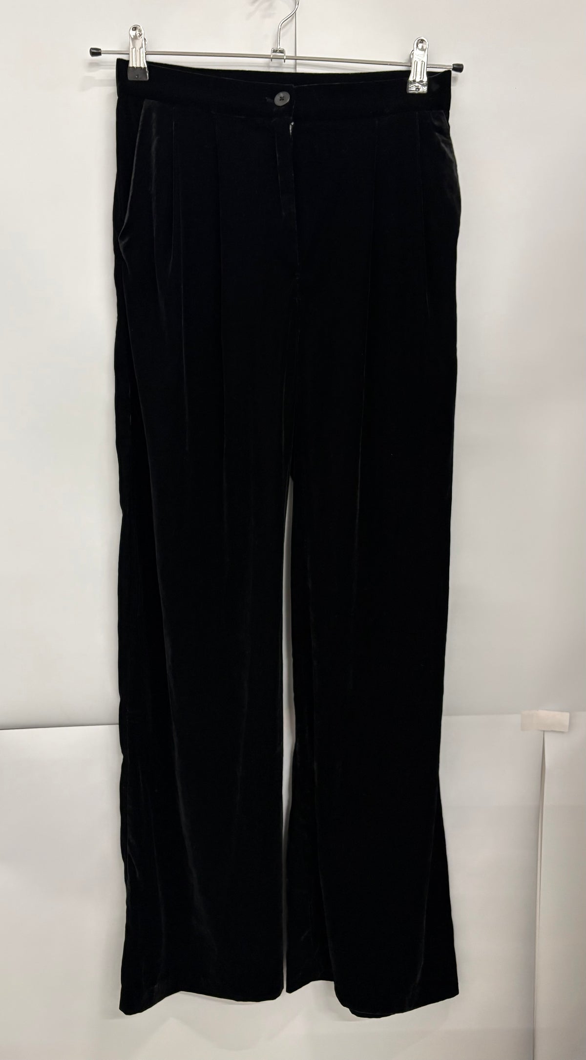 Nobody's Child Black High-Waisted Wide Leg Velvet Trousers Size 8 - BNWT