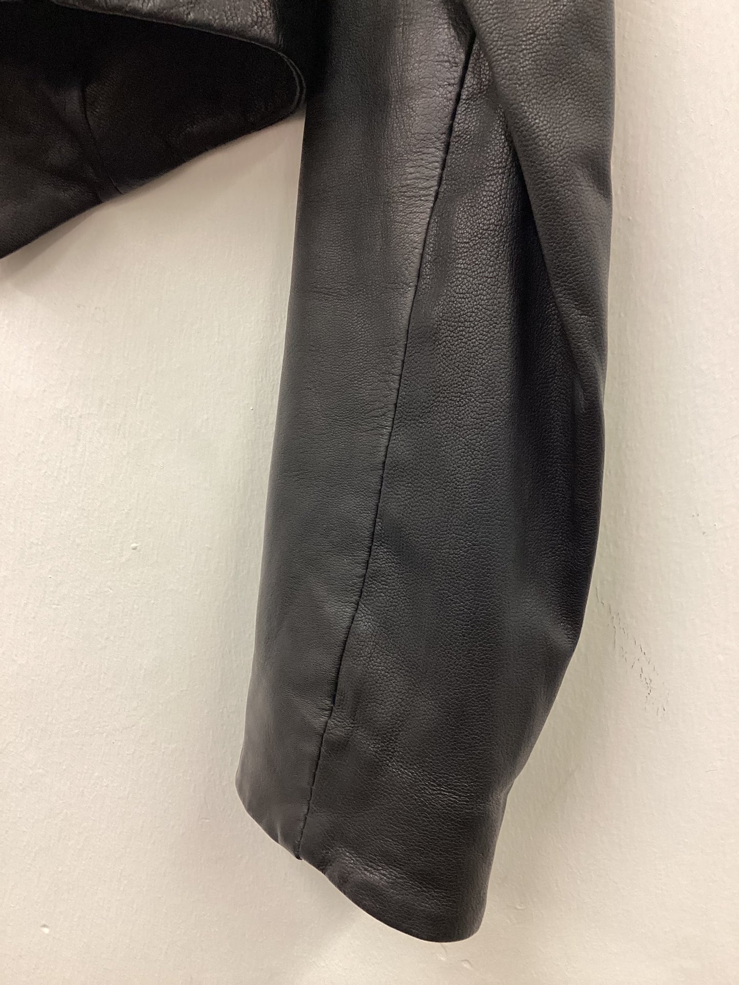 Y2K Topshop Size 8 Cropped Black Leather Jacket