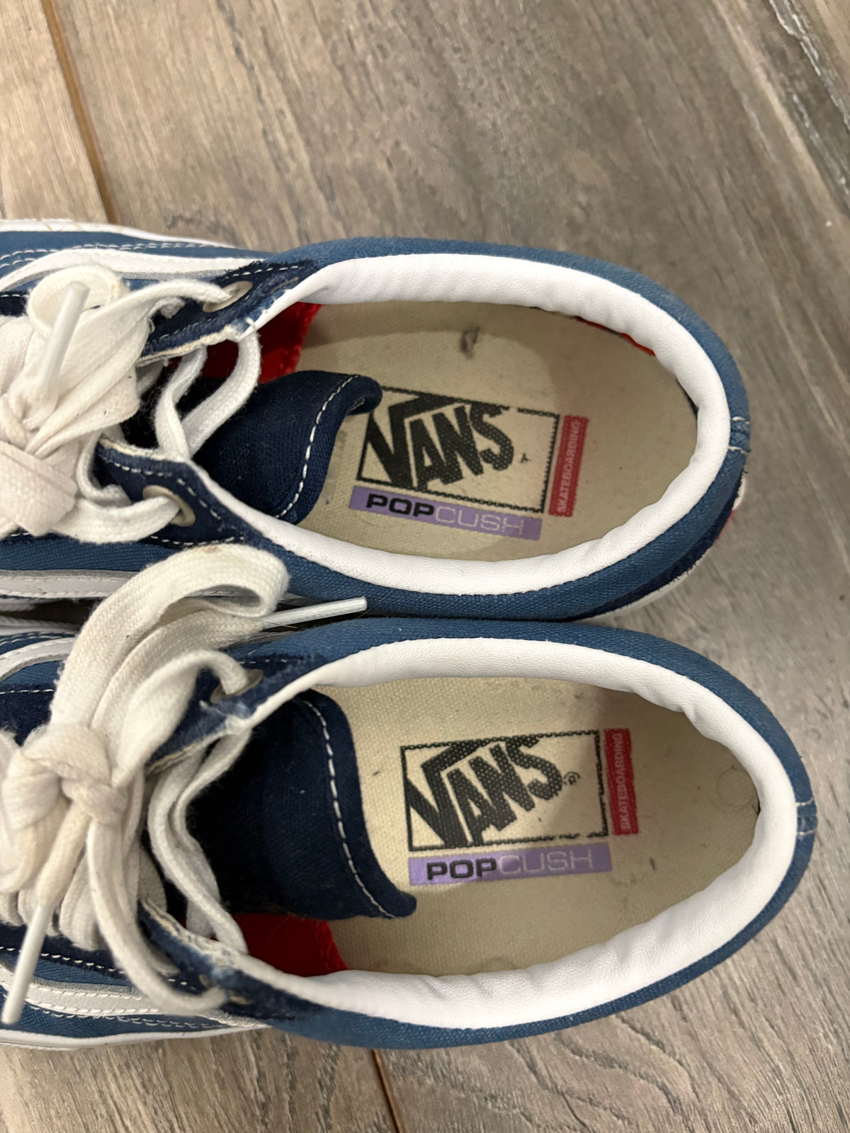 Vans Skate Old Skool Navy and White Mens Trainers Size 7