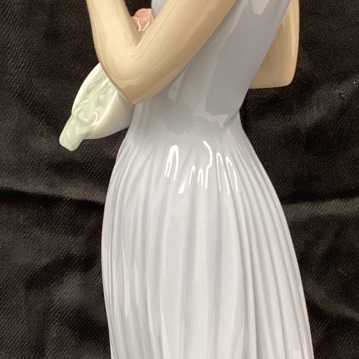 NAO by Ladro “My Little Boquet” Figurine
