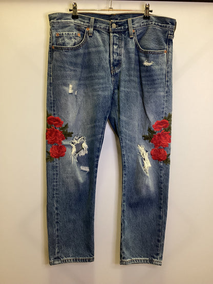 Levi's Red Roses Blue Jeans W36 L26