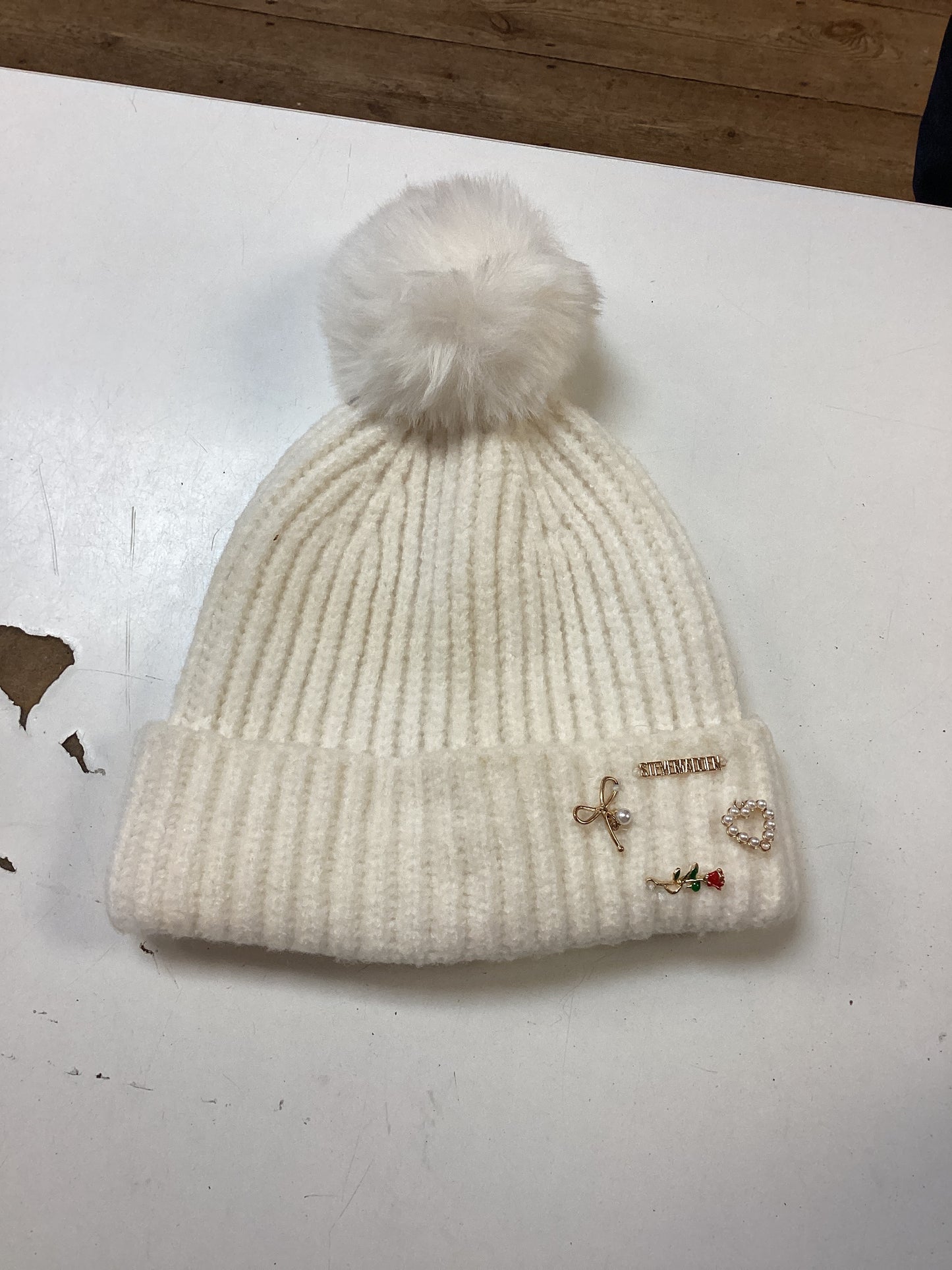 Steve Madden Bobble Hat