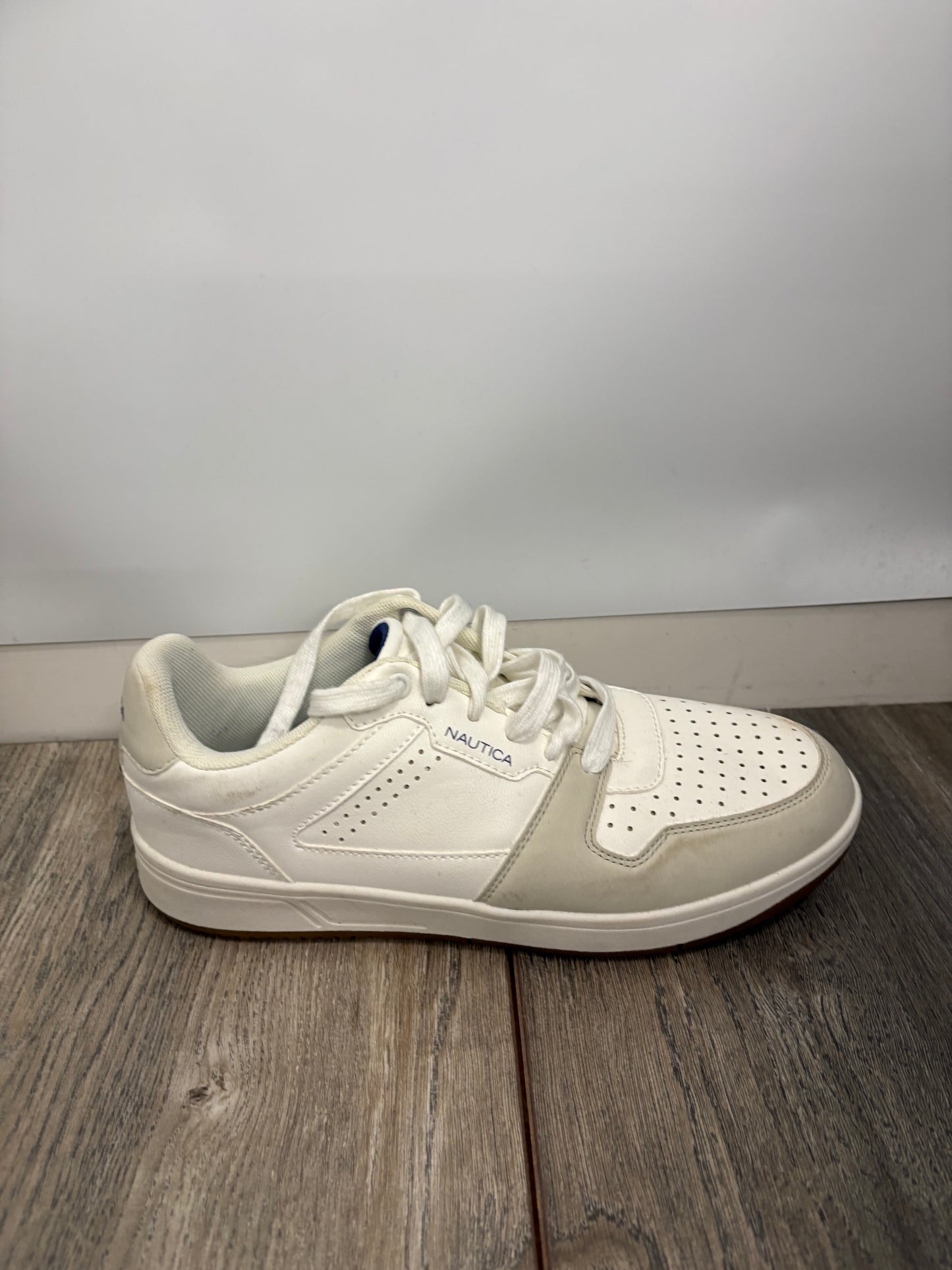 Nautica Stafford Mens White Trainers Size 8