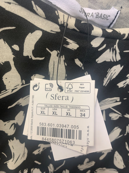 BNWT Sfera Basic Monochrome Black & White Abstract Print Shirt