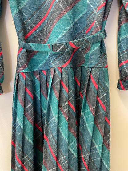 Vintage/Retro Green Striped Pleated Dress Size 2XL