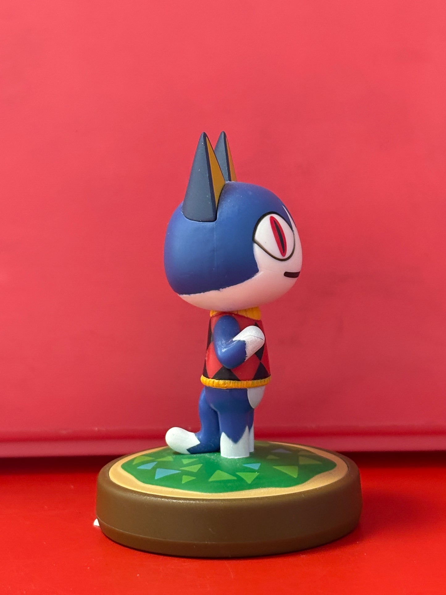 Rover (Animal Crossing) Amiibo