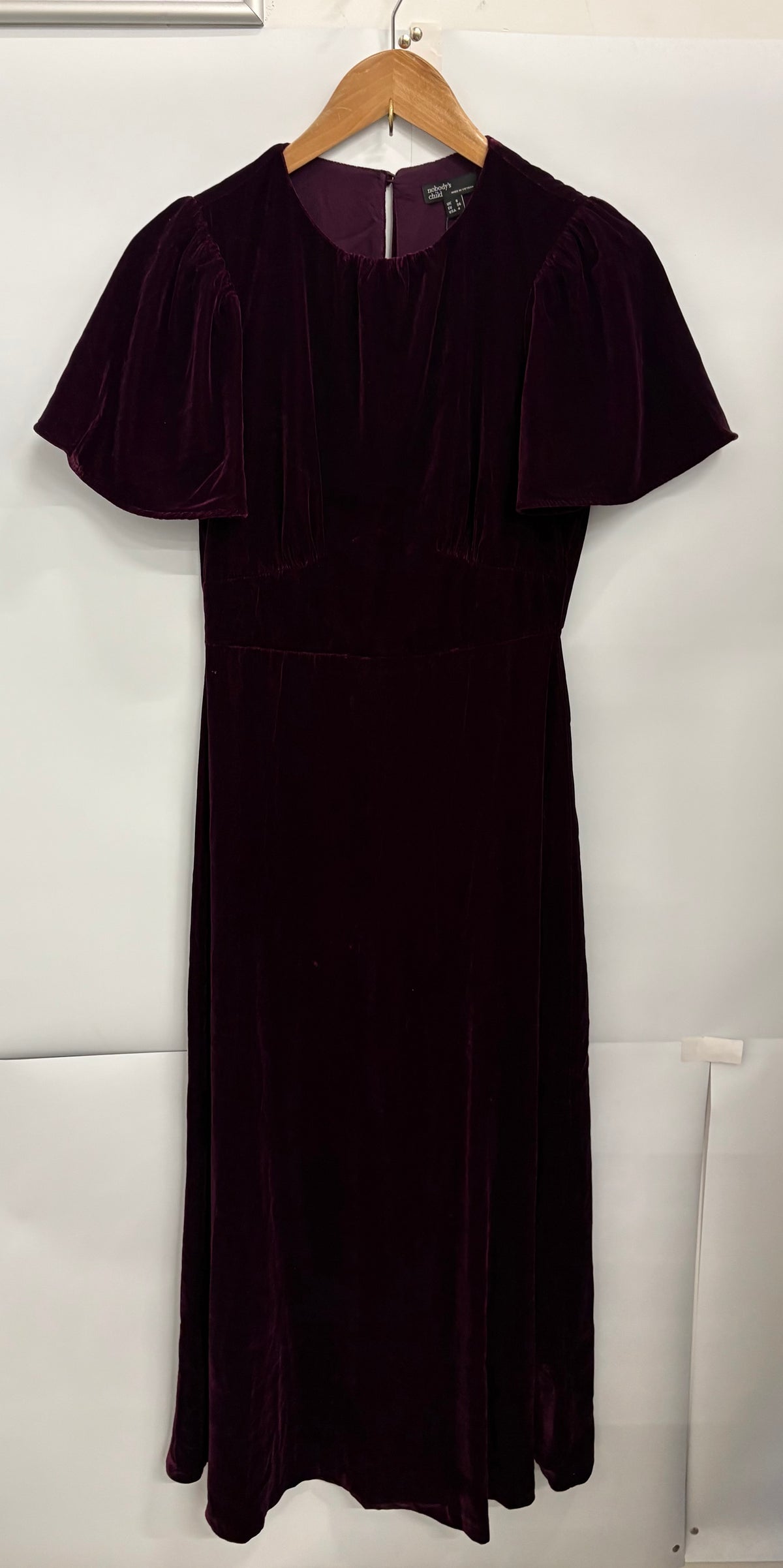 Nobody's Child Dark Purple Short Sleeve Velvet Allegra Midi Dress Size 8 - BNWT