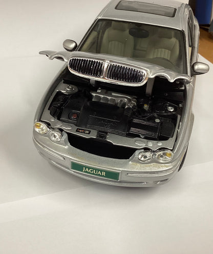 Jaguar X-Type, Maisto, 2001, Scale 1/18 , Good Condition, No Box
