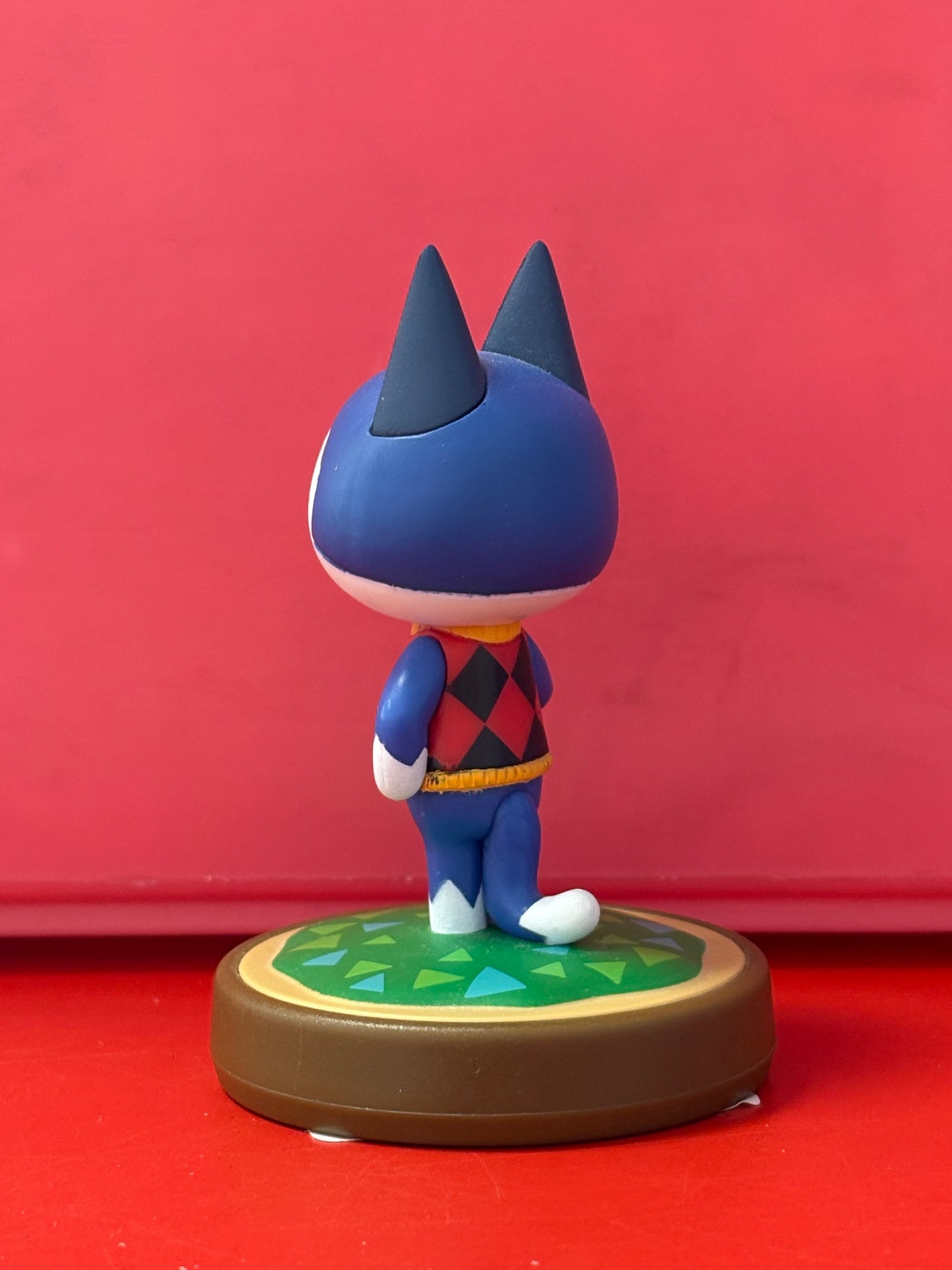Rover (Animal Crossing) Amiibo