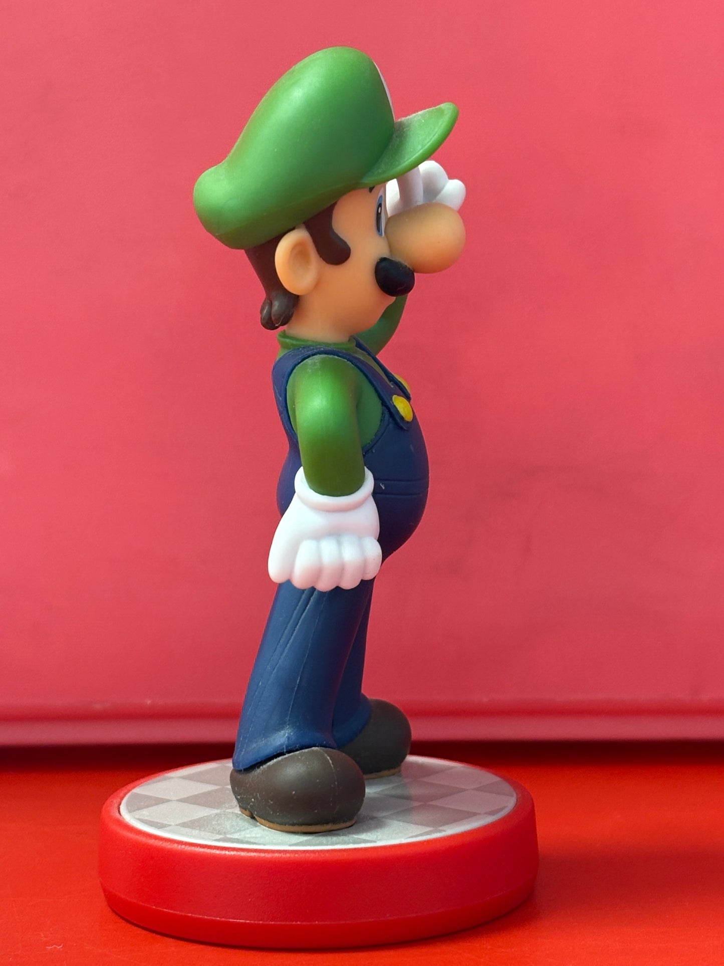 Luigi Amiibo