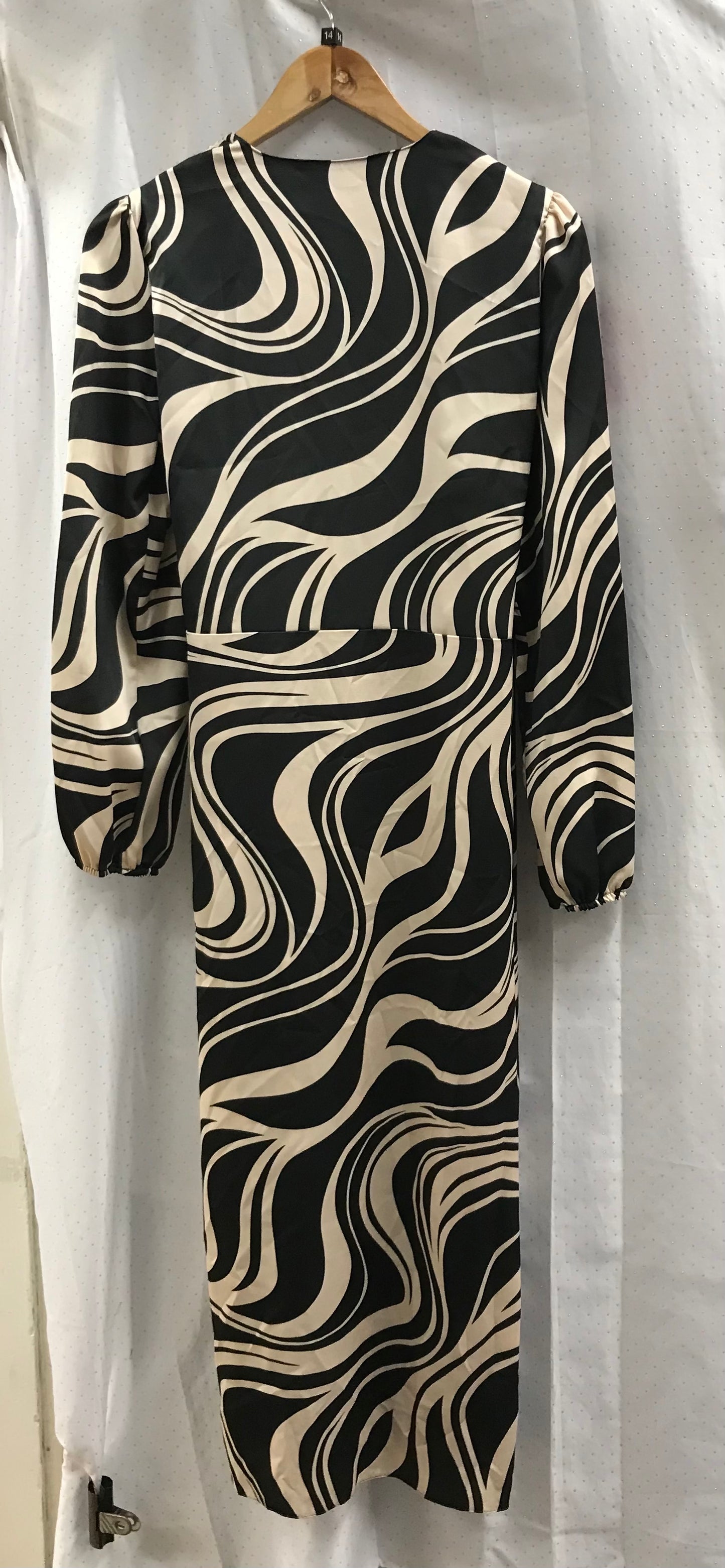 BNWT Size 14 Black and Cream Wrap Around Maxi Dress