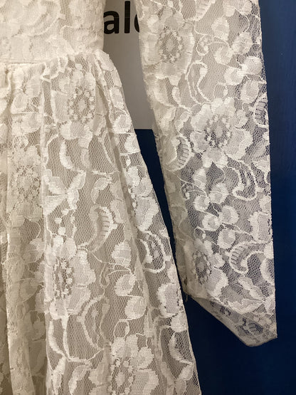 Vintage wedding dress