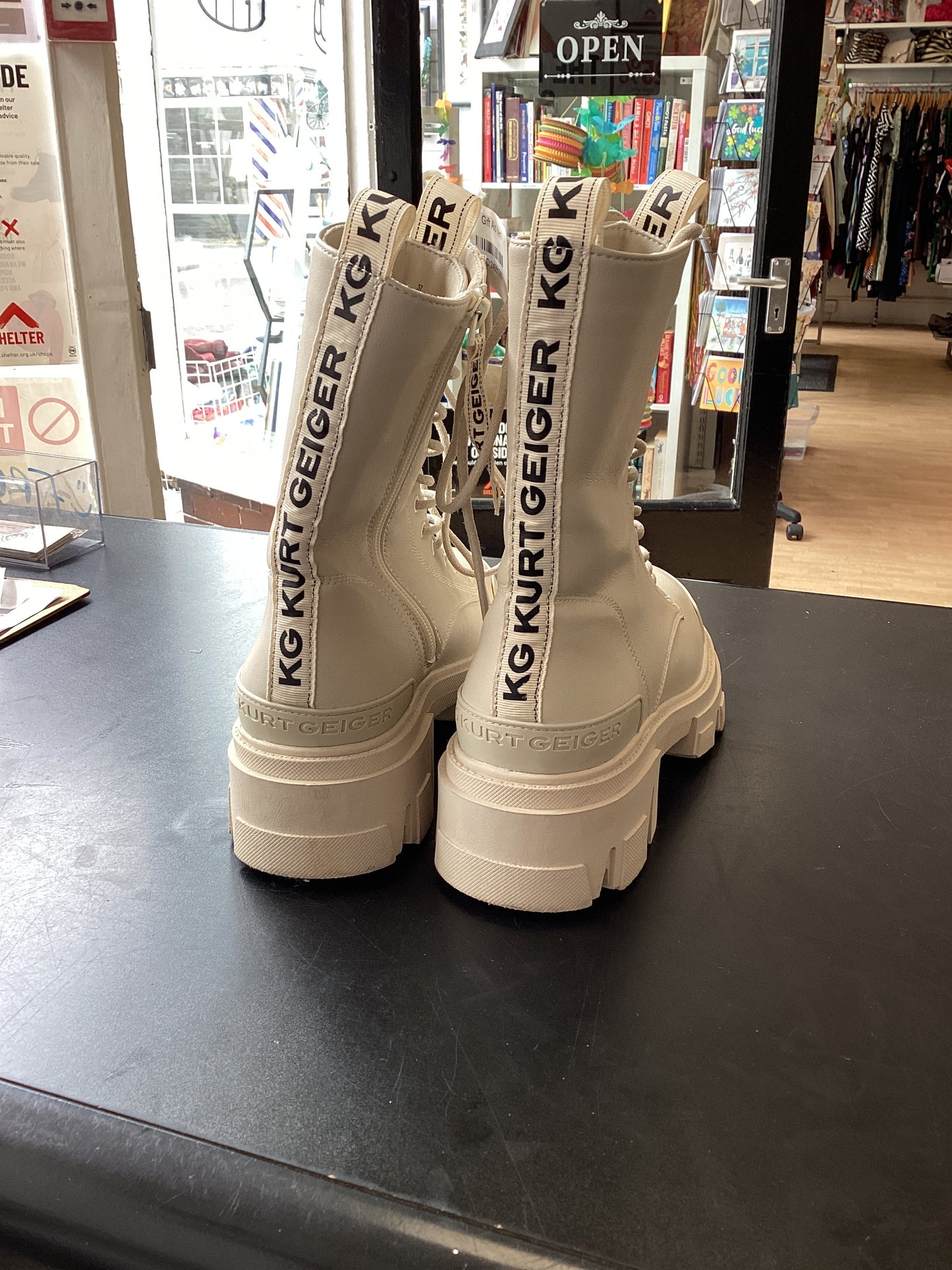 KG Kurt Geiger Trekker Lace up  Ankle Boots Size 5