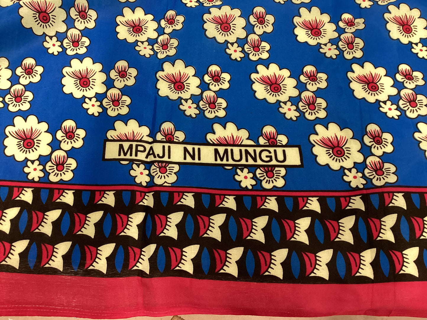 Mpaji In Mungu African/Swahili Sarong