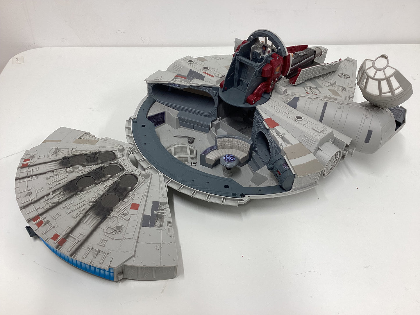 Hasbro Millenium Falcon