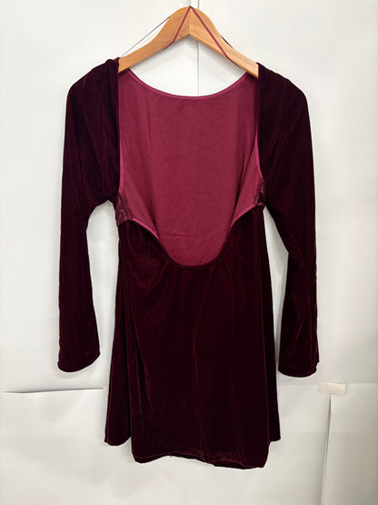 Nobody's Child Dark Red Long Sleeve Tie Back Velvet Joelle/Jolene Mini Dress Size 14