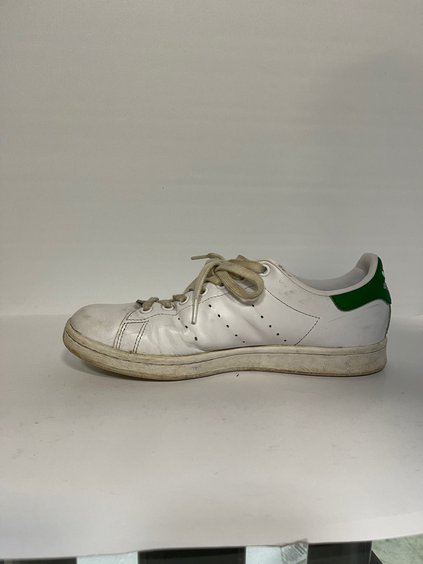 Stan smith clearance adidas size 2