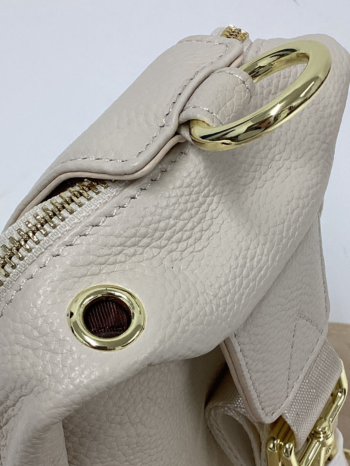 Kattee Sling Back Crossbody Leather Bag