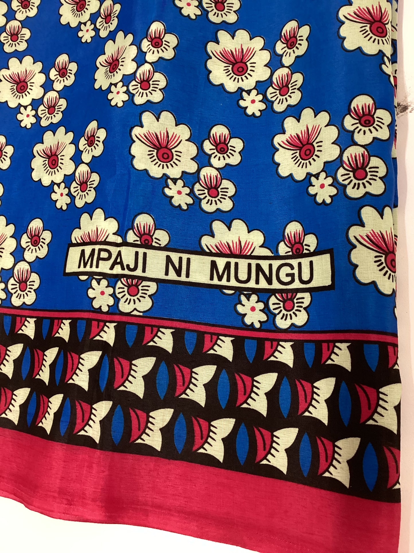Mpaji In Mungu African/Swahili Sarong