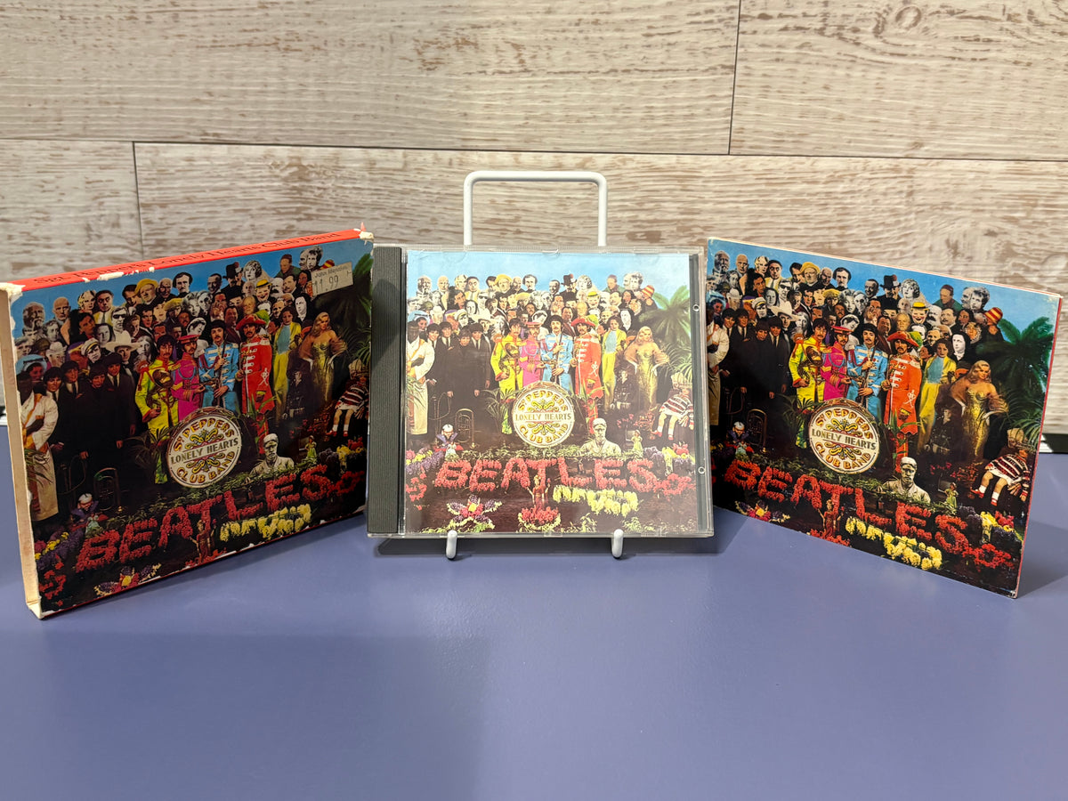 The Beatles - Sgt Pepper’s Lonely Hearts Club Band original CD