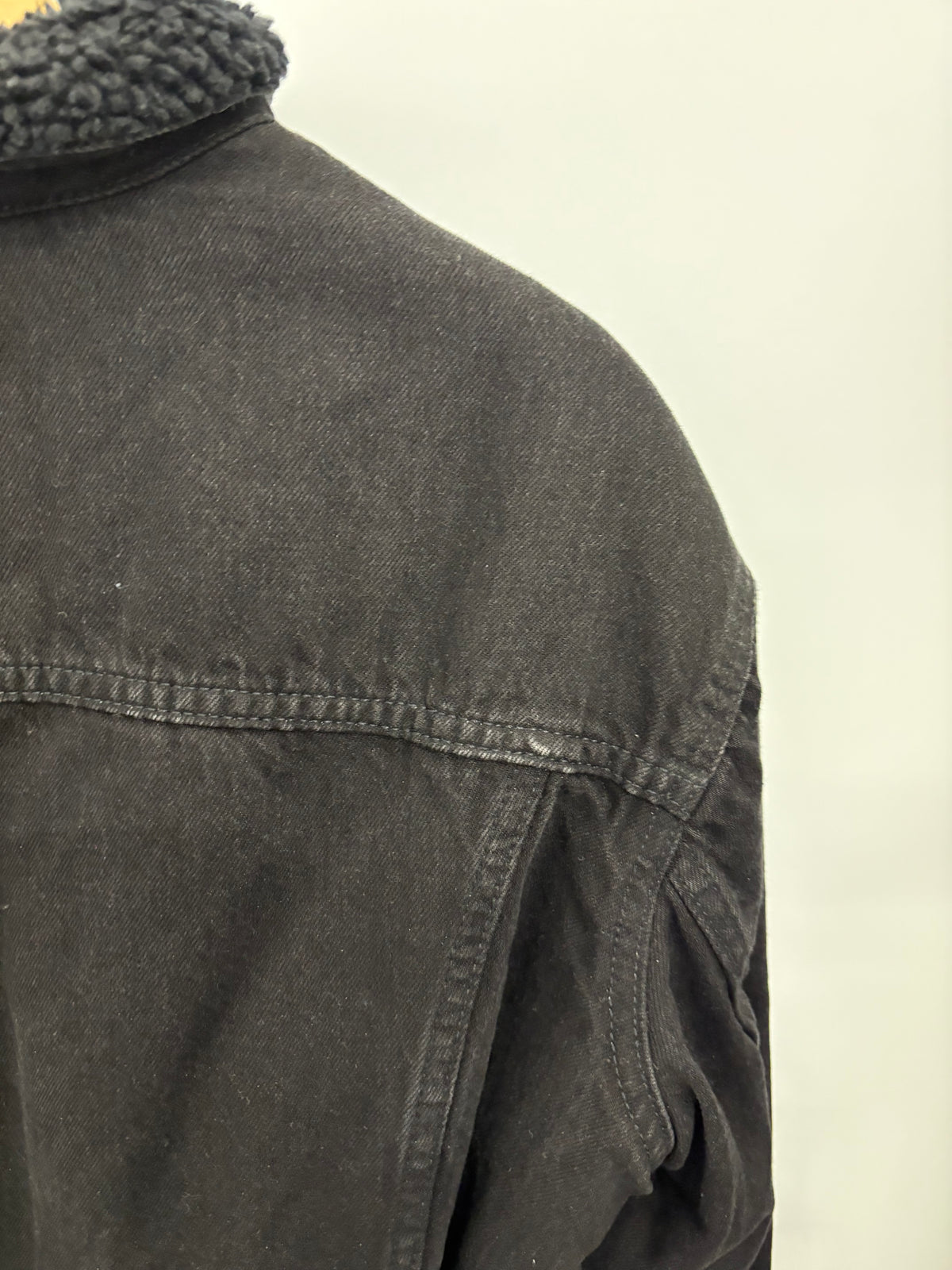 Levi's Mens Black Sherpa Trucker Jacket Size M
