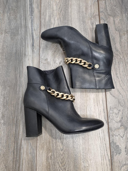BNIB Guess Black Leather Ankle Boots Size 7