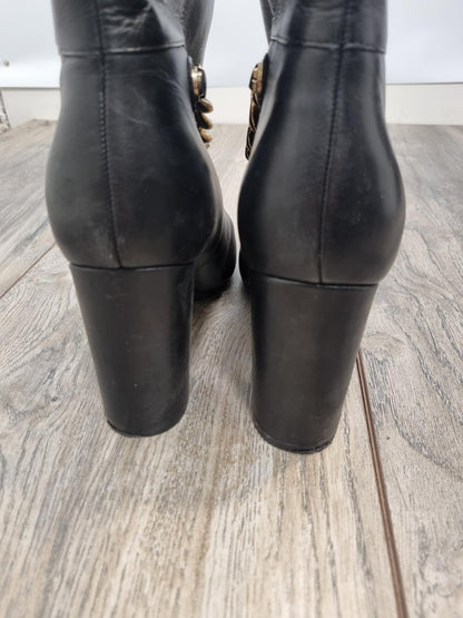 BNIB Guess Black Leather Ankle Boots Size 7