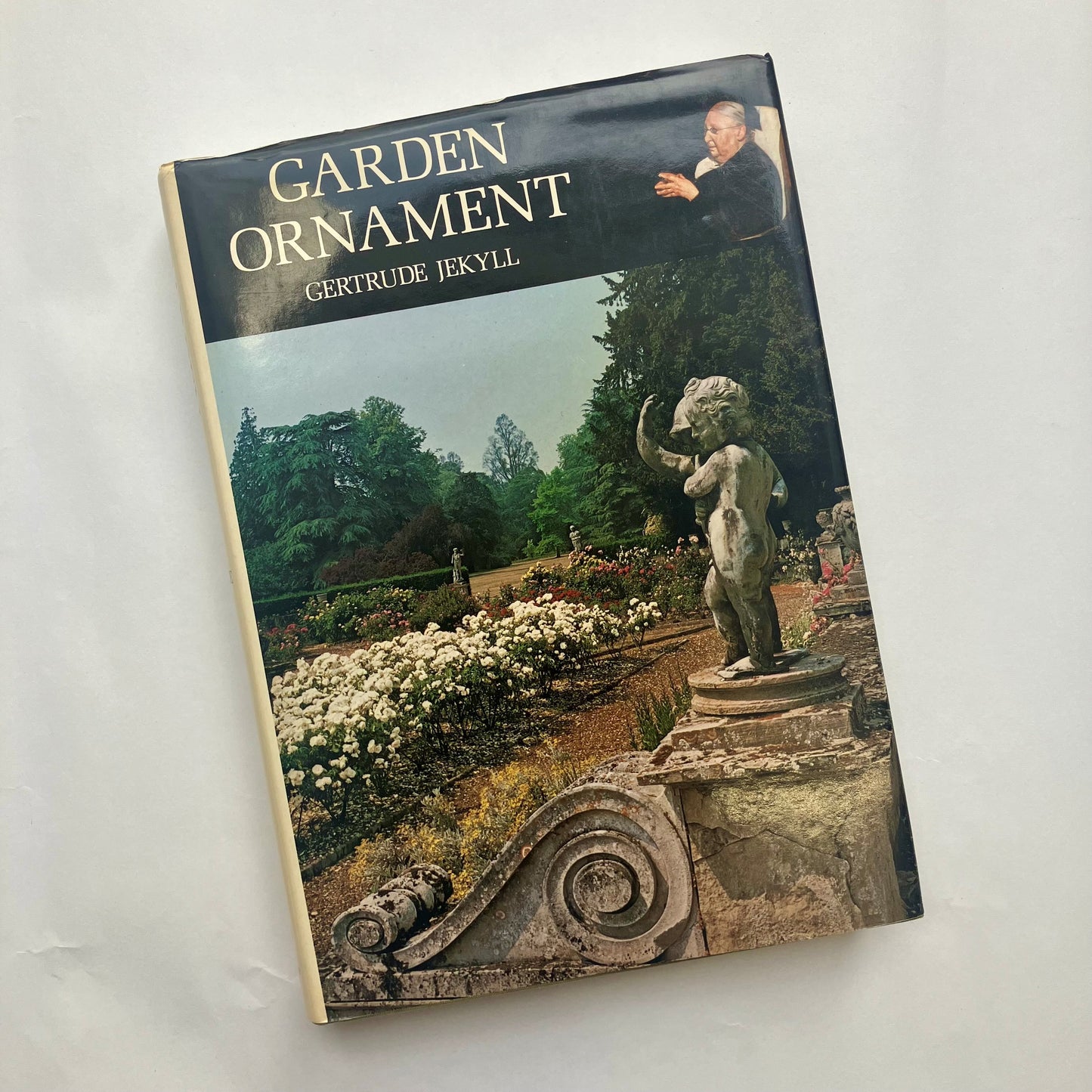 Garden Ornament by Gertrude Jekyll collectable hardback book 1990