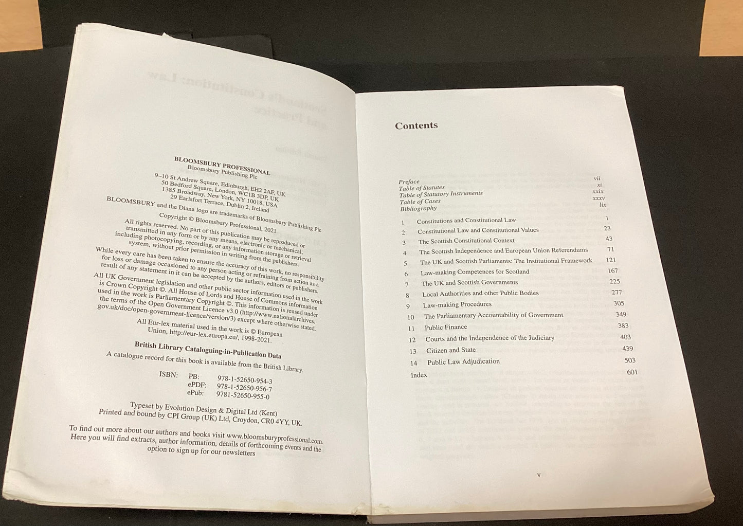 Scotland's Constitution: Law and Practice Fourth Edition by CMG Himsworth and CM O'Neill