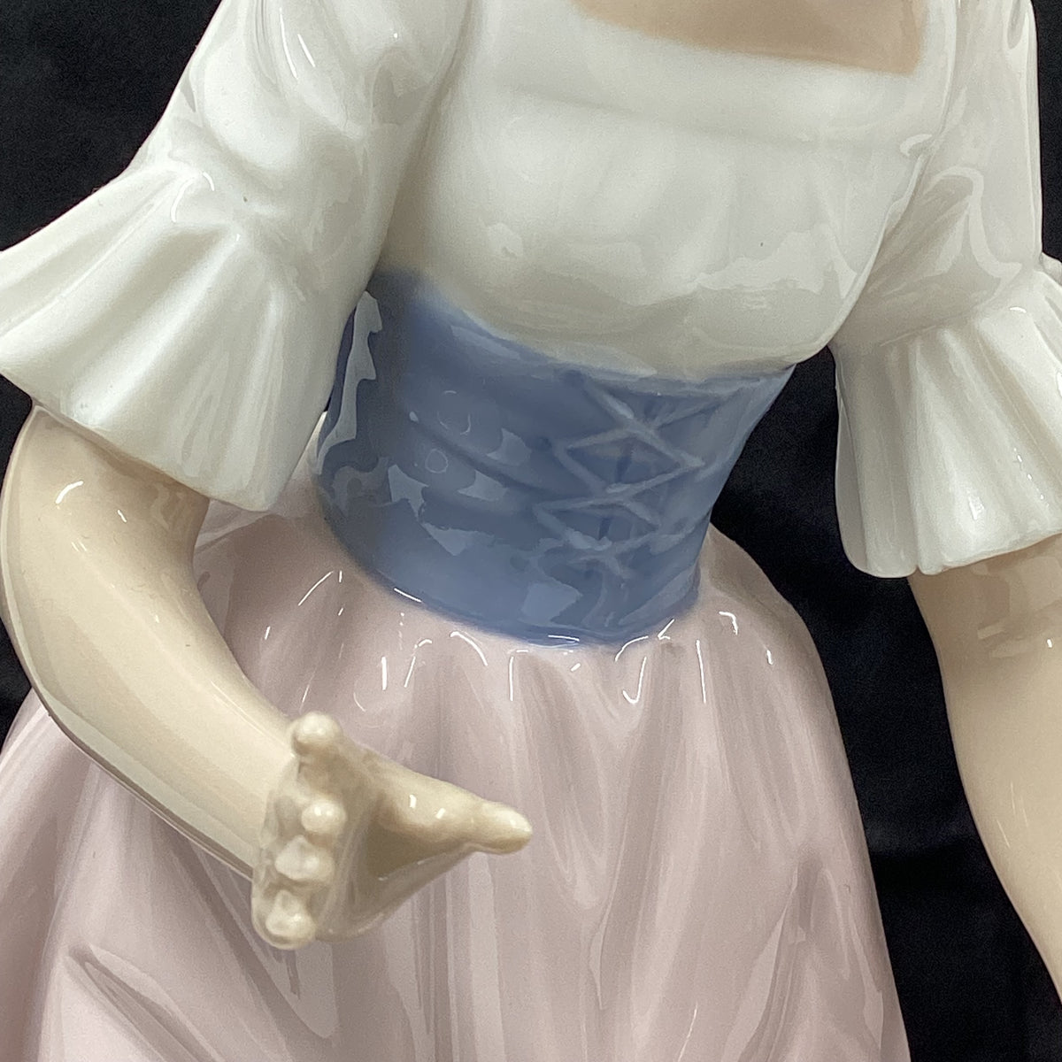 NAO By Ladro “Let’s Play” Figurine