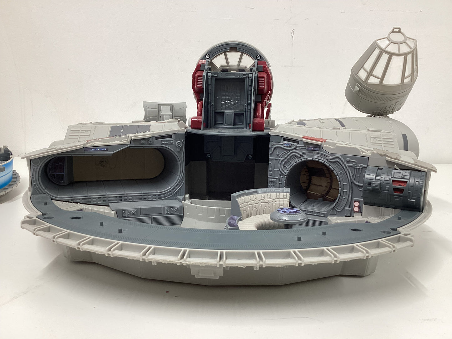 Hasbro Millenium Falcon