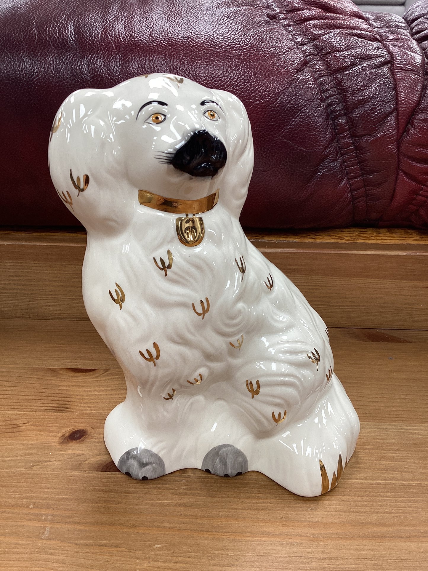 Beswick Ceramic Cream Gold Mantle Spaniel Dog