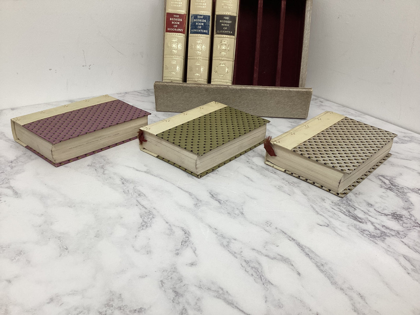 The Reader's Digest Bedside Library - 6 Volumes in Original Display Case (Vintage, Hard back)