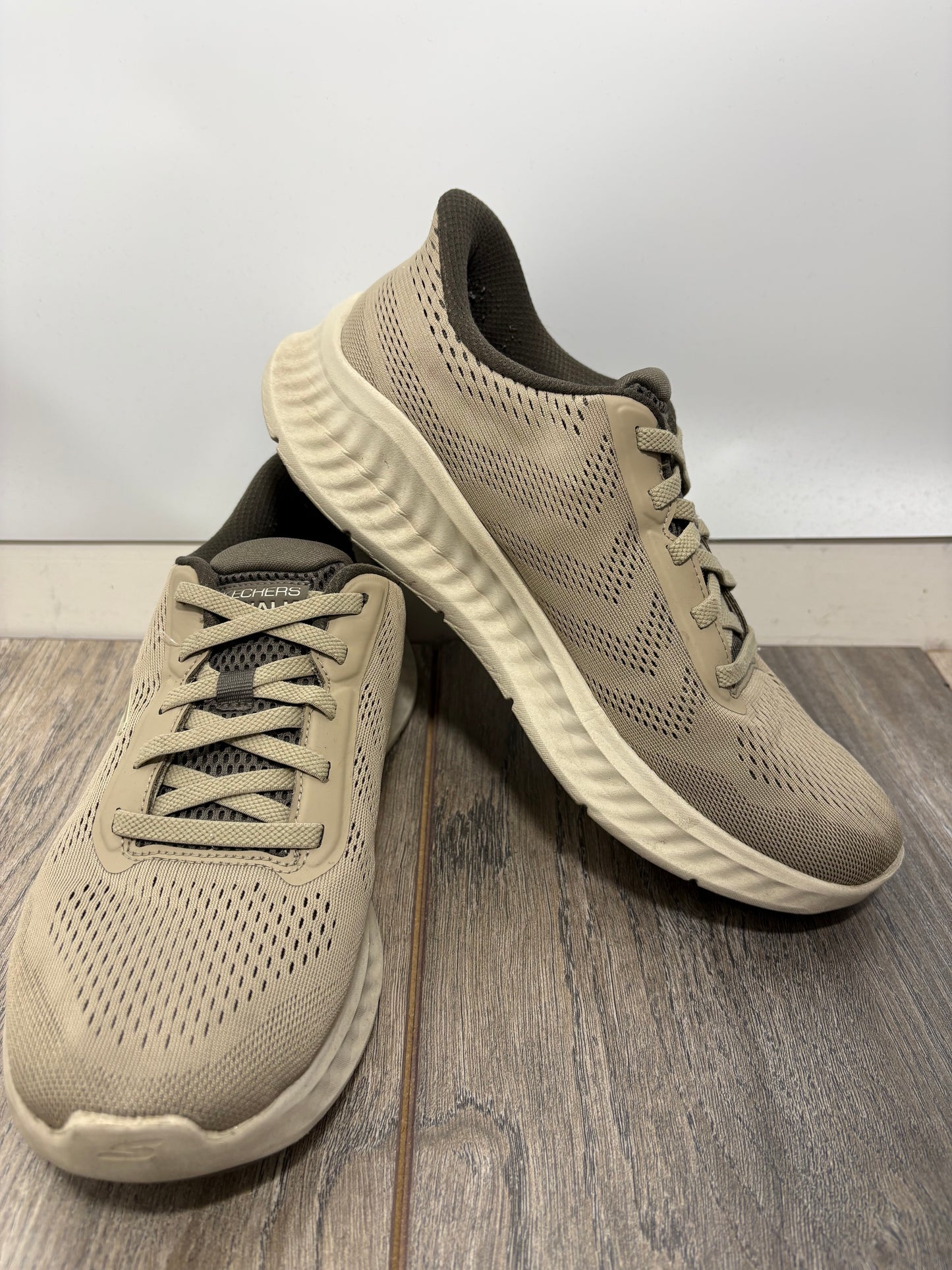 Skechers Mens GO WALK NOW Beige Slip-On Trainers Size 7.5