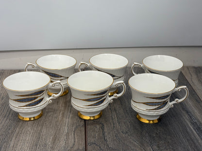 Vintage Royal Tara Fine Bone China Irish Porcelain 21-Piece Teaset