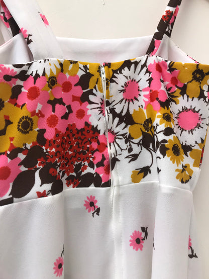 Vintage/Retro Flower Dress Size S